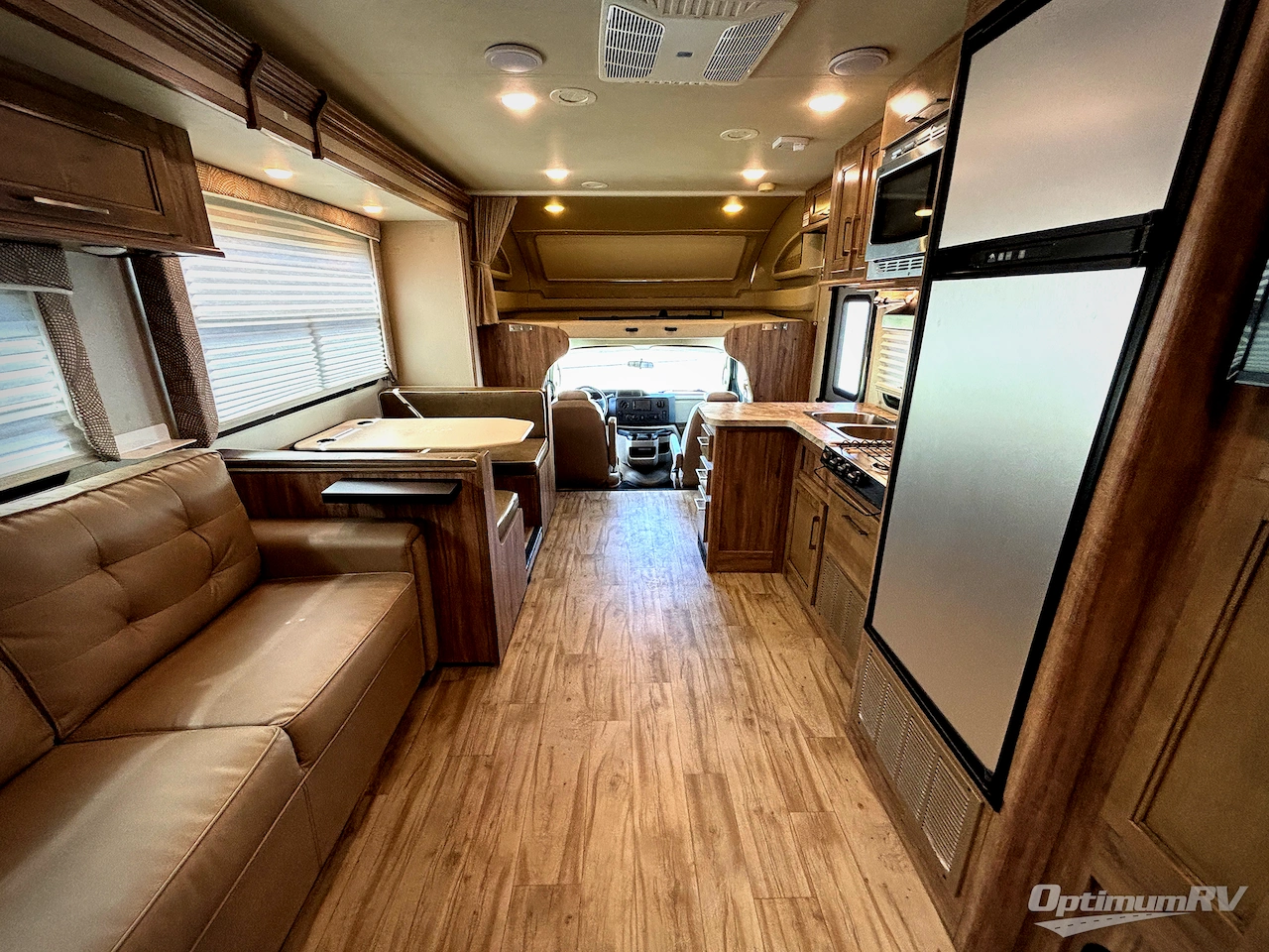 2019 Entegra Odyssey 25R Photo 5