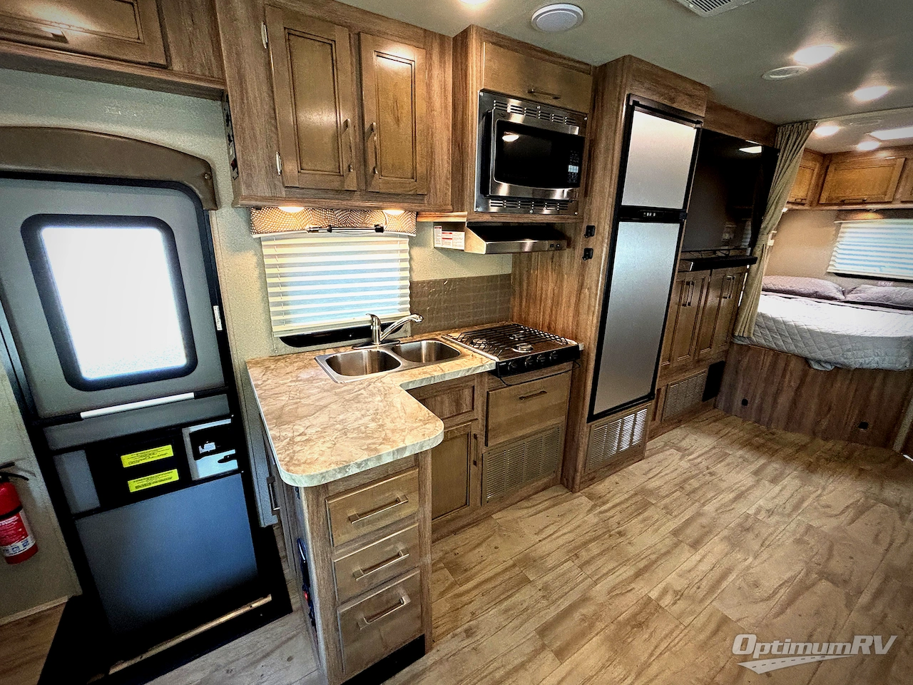 2019 Entegra Odyssey 25R Photo 12