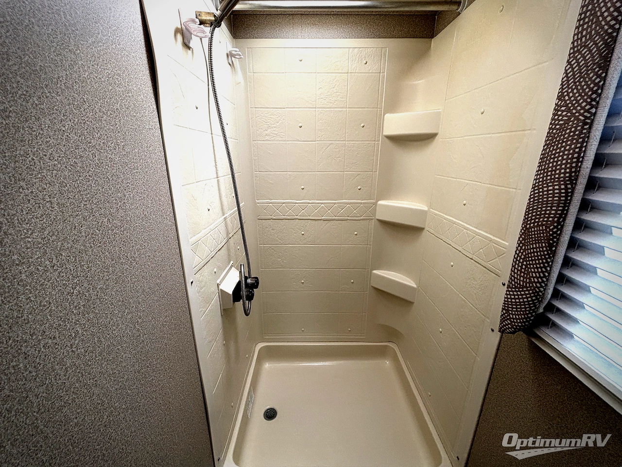 2019 Entegra Odyssey 25R Photo 20