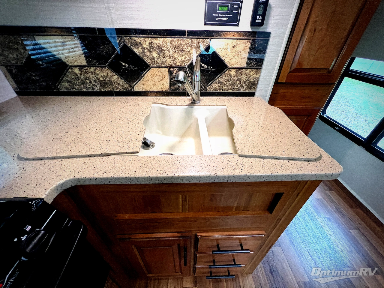 2017 Jayco Greyhawk 31DS Photo 11