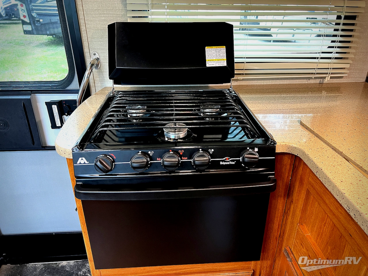 2017 Jayco Greyhawk 31DS Photo 12