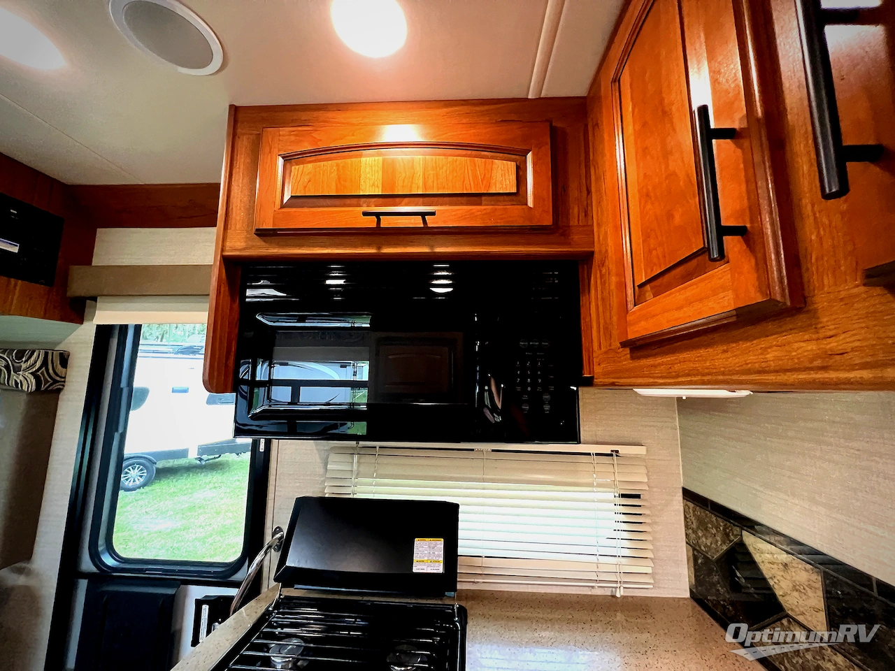 2017 Jayco Greyhawk 31DS Photo 13