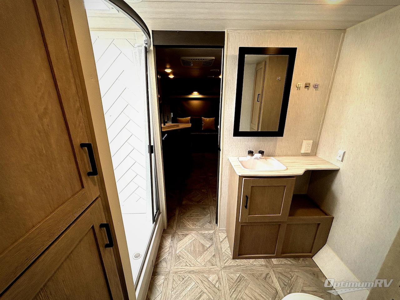 2024 Forest River Salem 24RLXL Photo 8