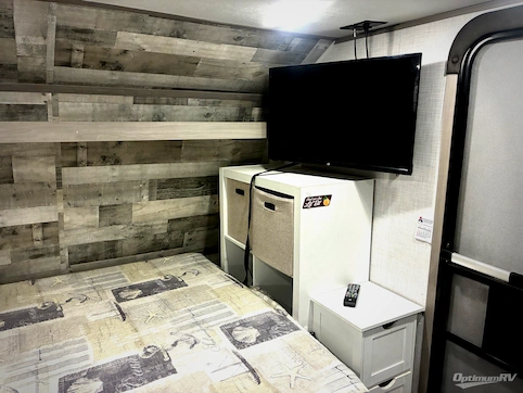 2023 Dutchmen Coleman 17B RV Photo 4