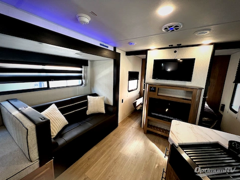 2025 Forest River Cherokee Grey Wolf 26DBH RV Photo 2