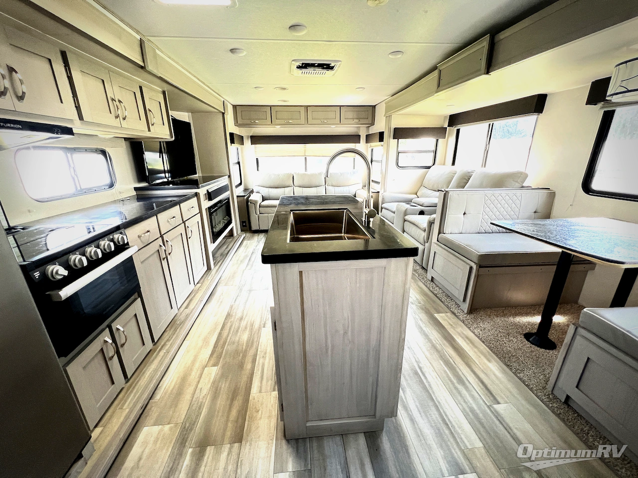 2023 Prime Time Tracer 29RLS Photo 4