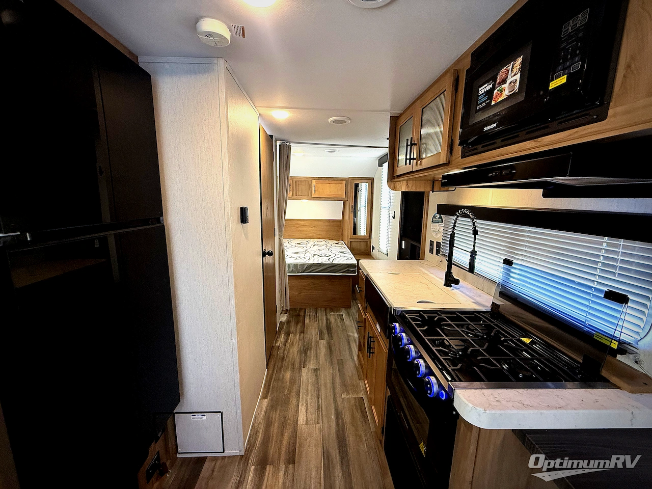 2023 Forest River Cherokee Grey Wolf 20RDSE Photo 5