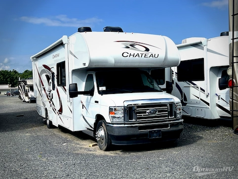 Used 2023 Thor Chateau 27R Featured Photo