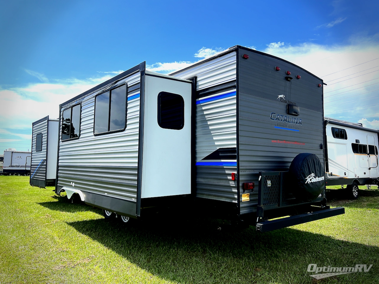 2022 Coachmen Catalina Legacy 303RKDS Photo 3