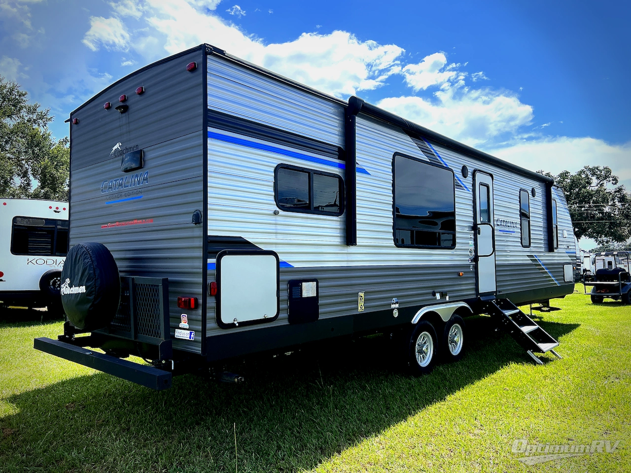 2022 Coachmen Catalina Legacy 303RKDS Photo 2