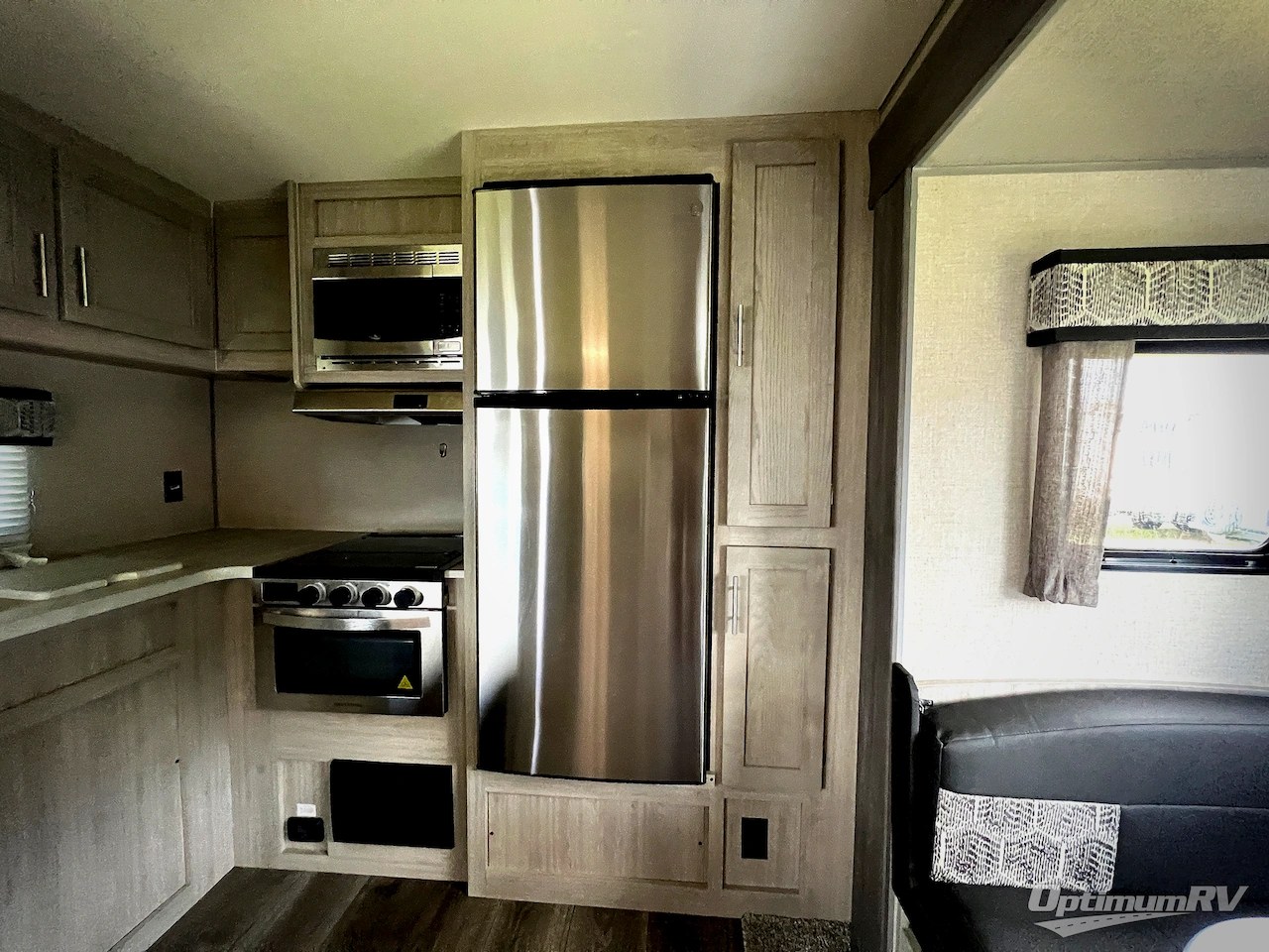 2022 Coachmen Catalina Legacy 303RKDS Photo 14