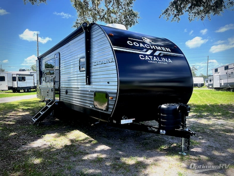 New 2027 Coachmen Catalina Legacy Edition 283RKS Featured Photo