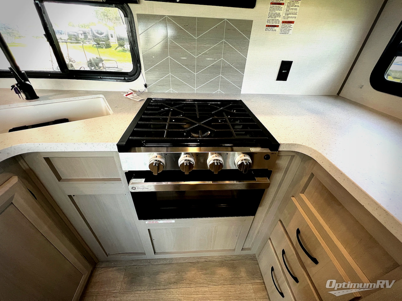 2027 Coachmen Catalina Legacy Edition 283RKS Photo 11