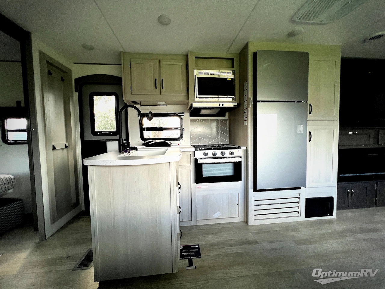 2027 Coachmen Catalina Legacy Edition 273DBHCK Photo 10