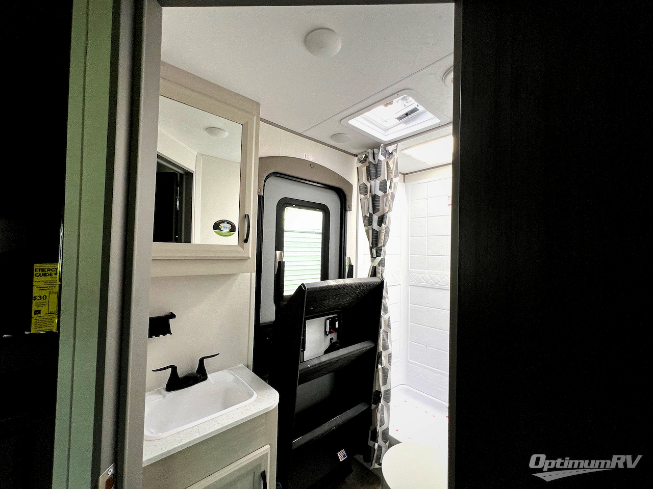 2027 Coachmen Catalina Legacy Edition 273DBHCK Photo 14