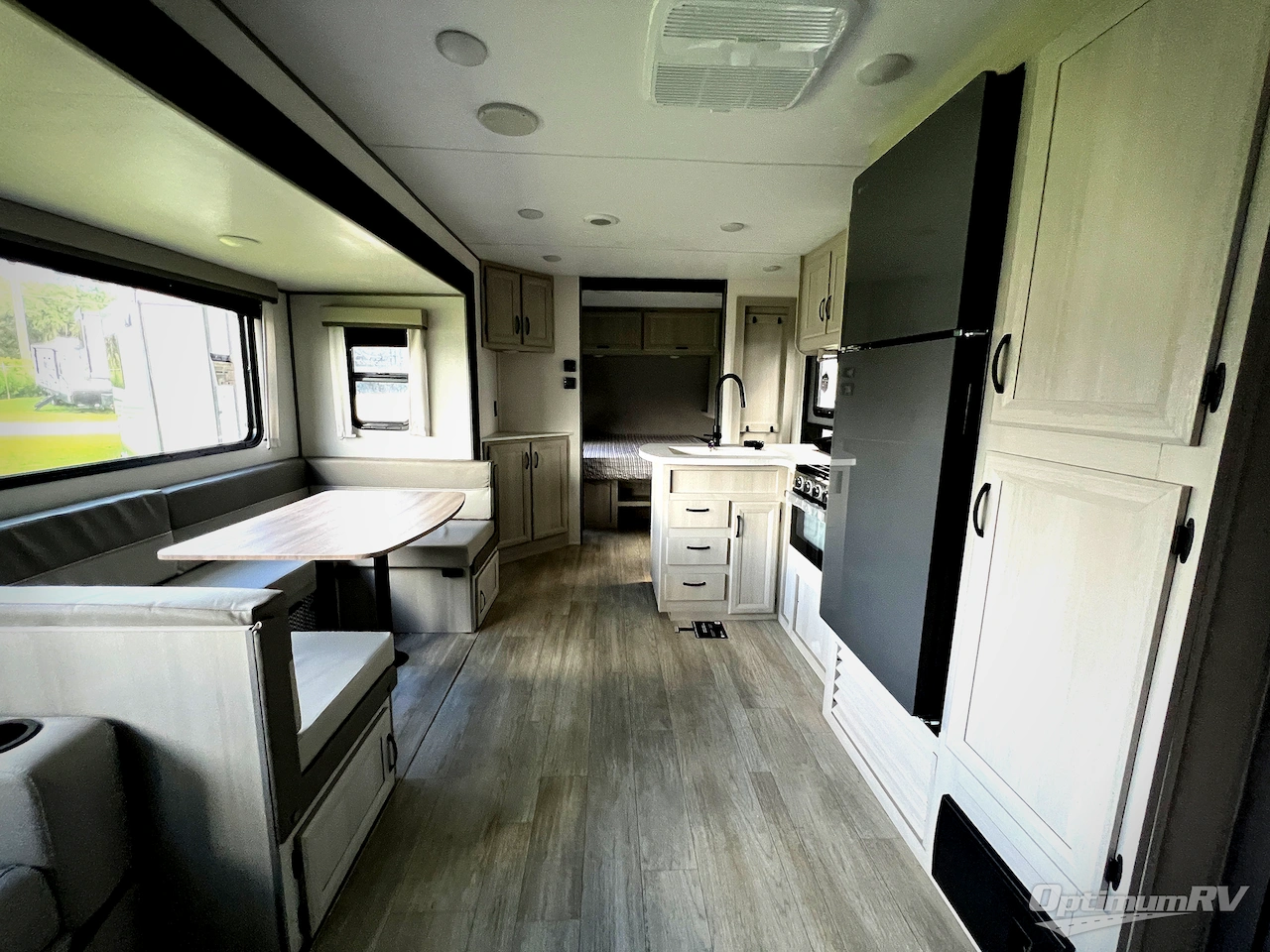 2027 Coachmen Catalina Legacy Edition 273DBHCK Photo 16