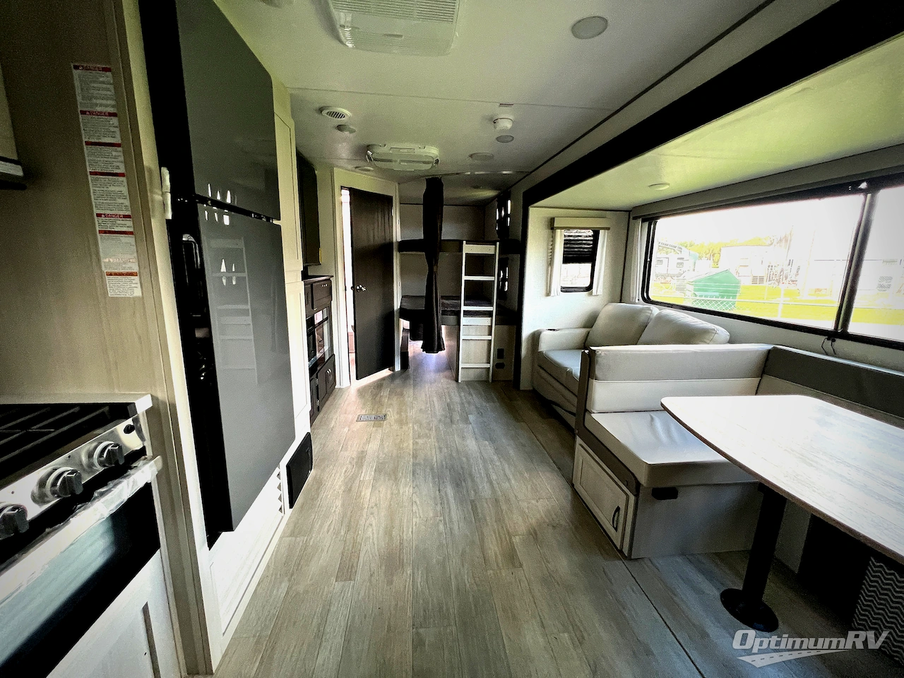 2027 Coachmen Catalina Legacy Edition 273DBHCK Photo 17