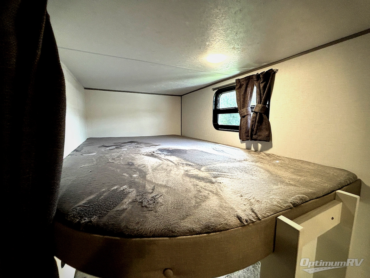 2027 Coachmen Catalina Legacy Edition 273DBHCK Photo 14