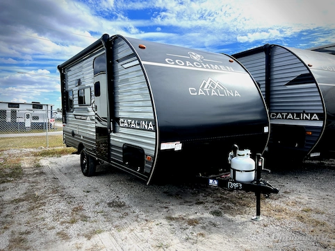 New 2026 Coachmen Catalina Summit Series 7 154RDX Featured Photo