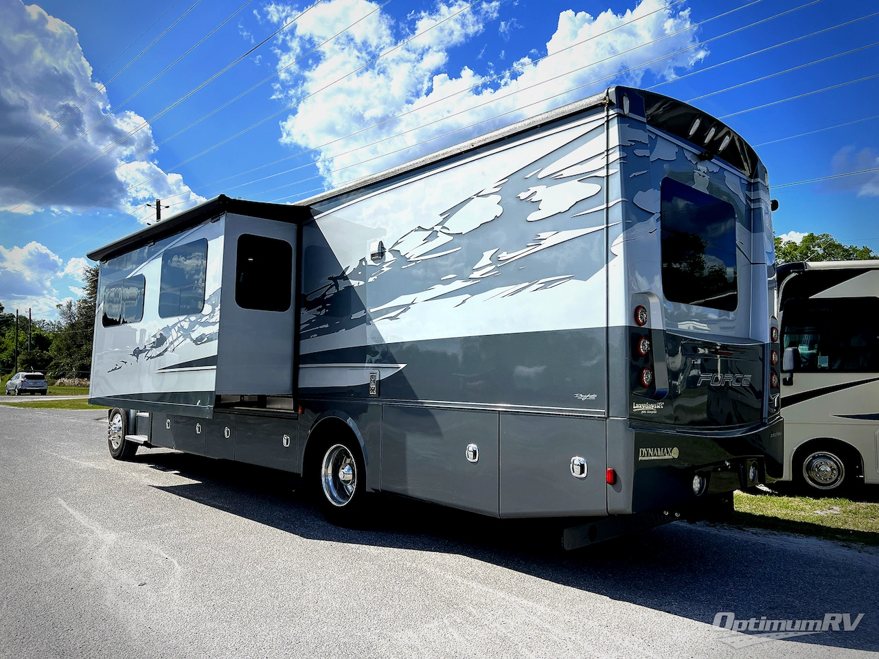 2022 Dynamax FORCE HD 34KD HD Photo 2