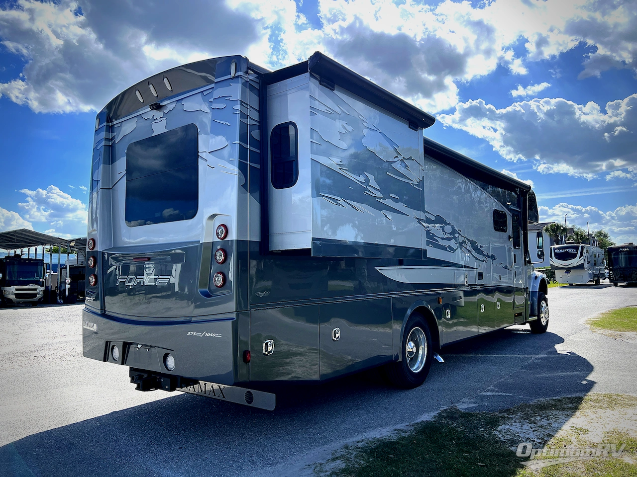 2022 Dynamax FORCE HD 34KD HD Photo 3