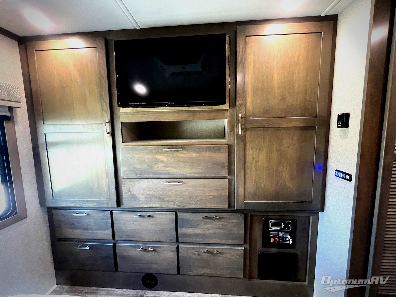 2022 Dynamax FORCE HD 34KD HD Photo 19