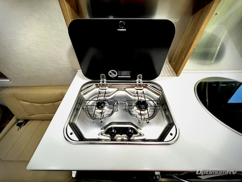 2018 Airstream Tommy Bahama Interstate Lounge RV Photo 3