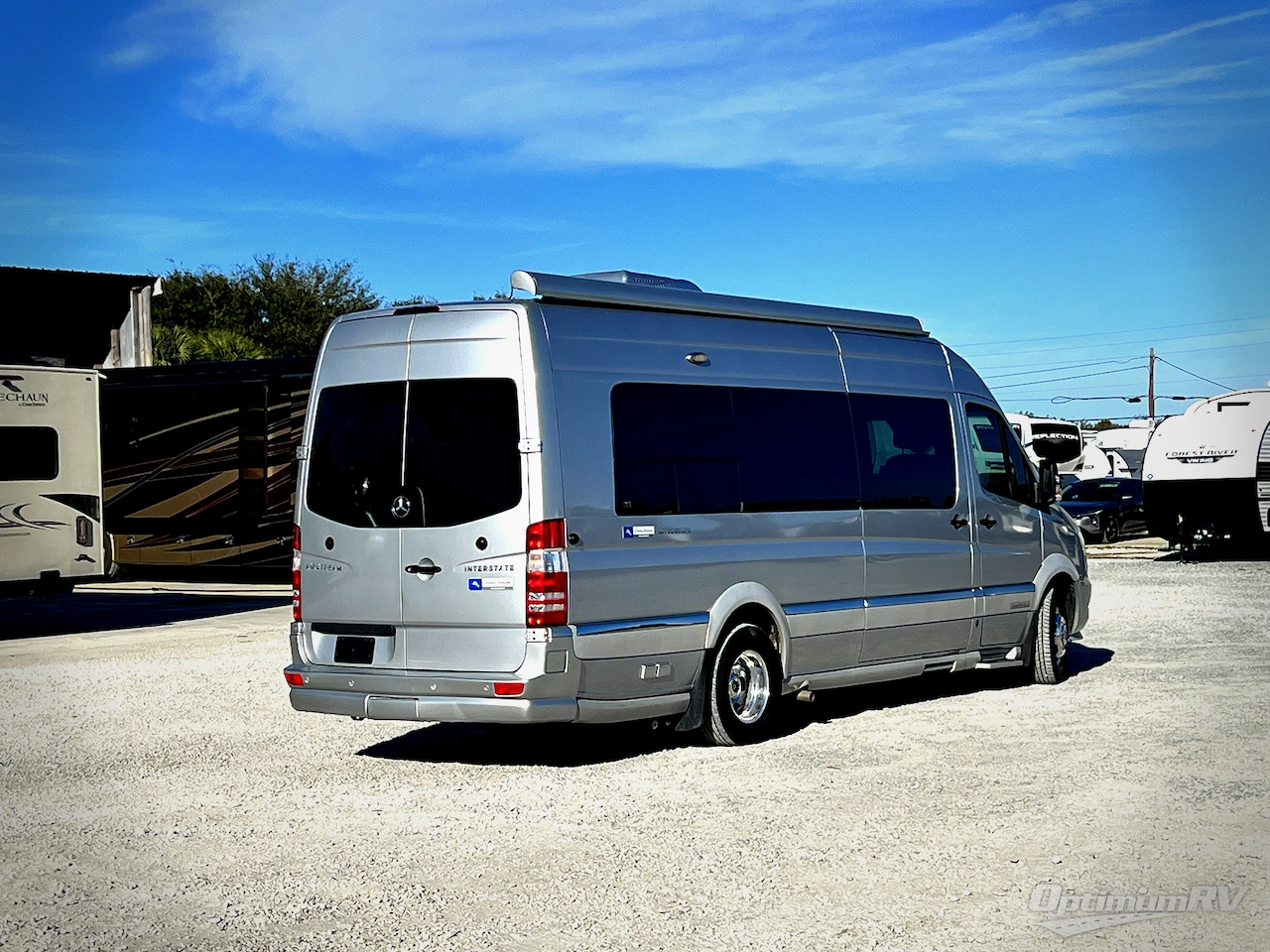 2018 Airstream Tommy Bahama Interstate Lounge Photo 2