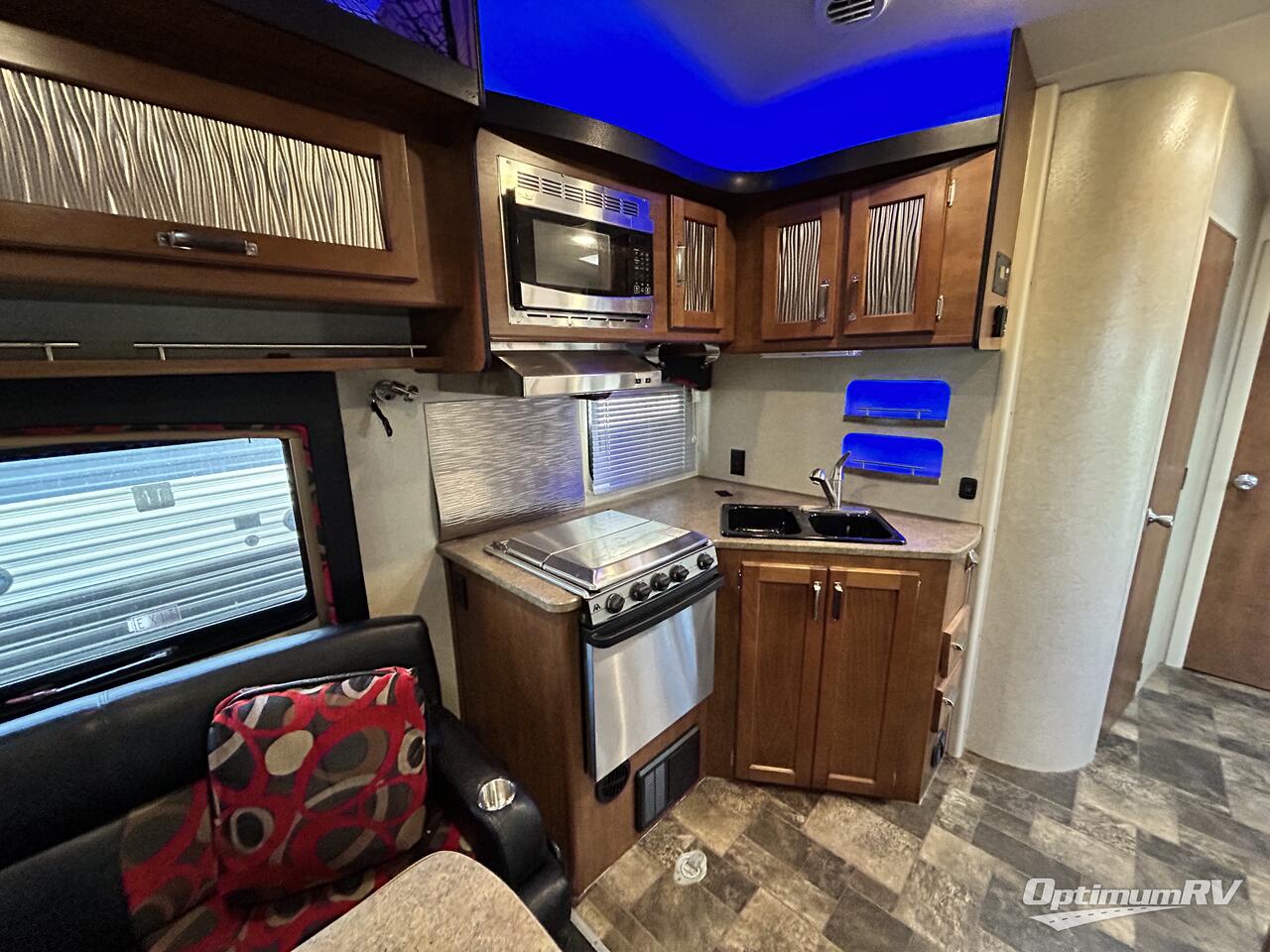 2017 Lance Toy Hauler 2612 Photo 11