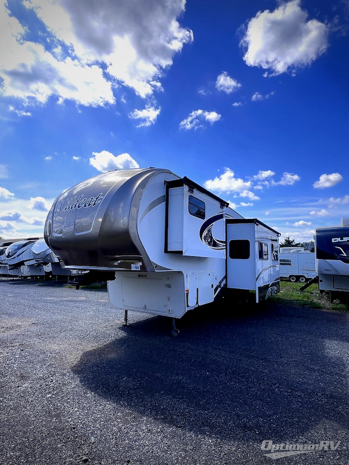 2016 Forest River Wildcat 312BHX Photo 2