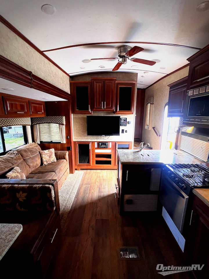 2016 Forest River Wildcat 312BHX Photo 7