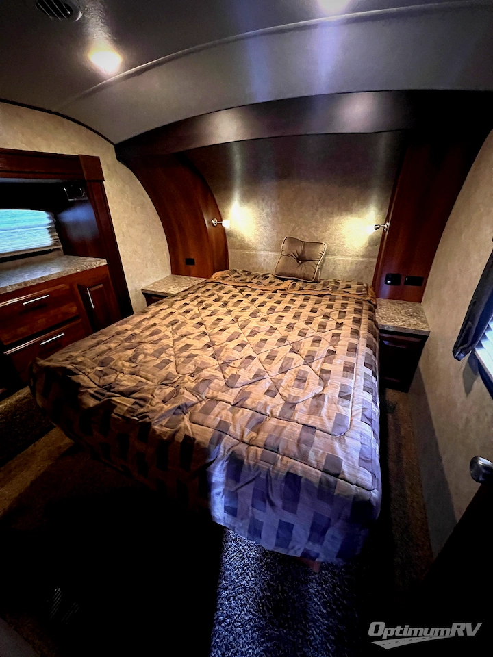2016 Forest River Wildcat 312BHX Photo 15