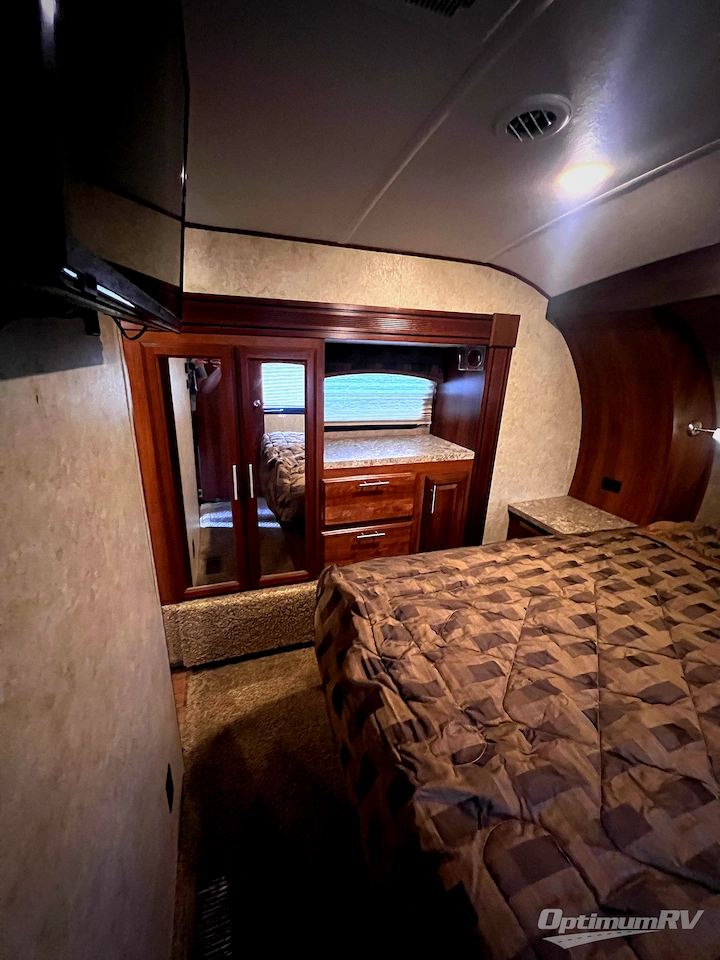 2016 Forest River Wildcat 312BHX Photo 16