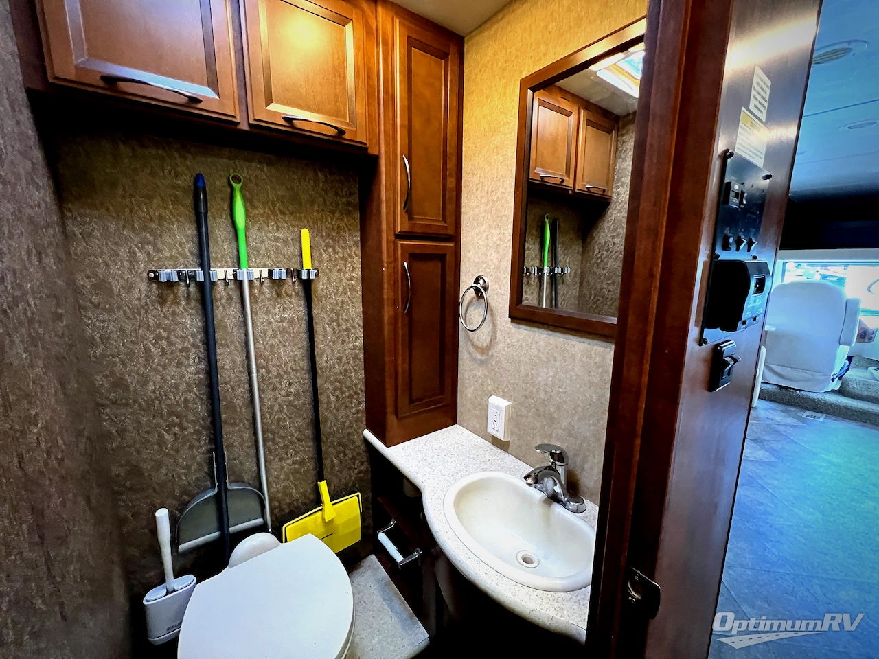 2014 Thor ACE 30 1 Photo 19
