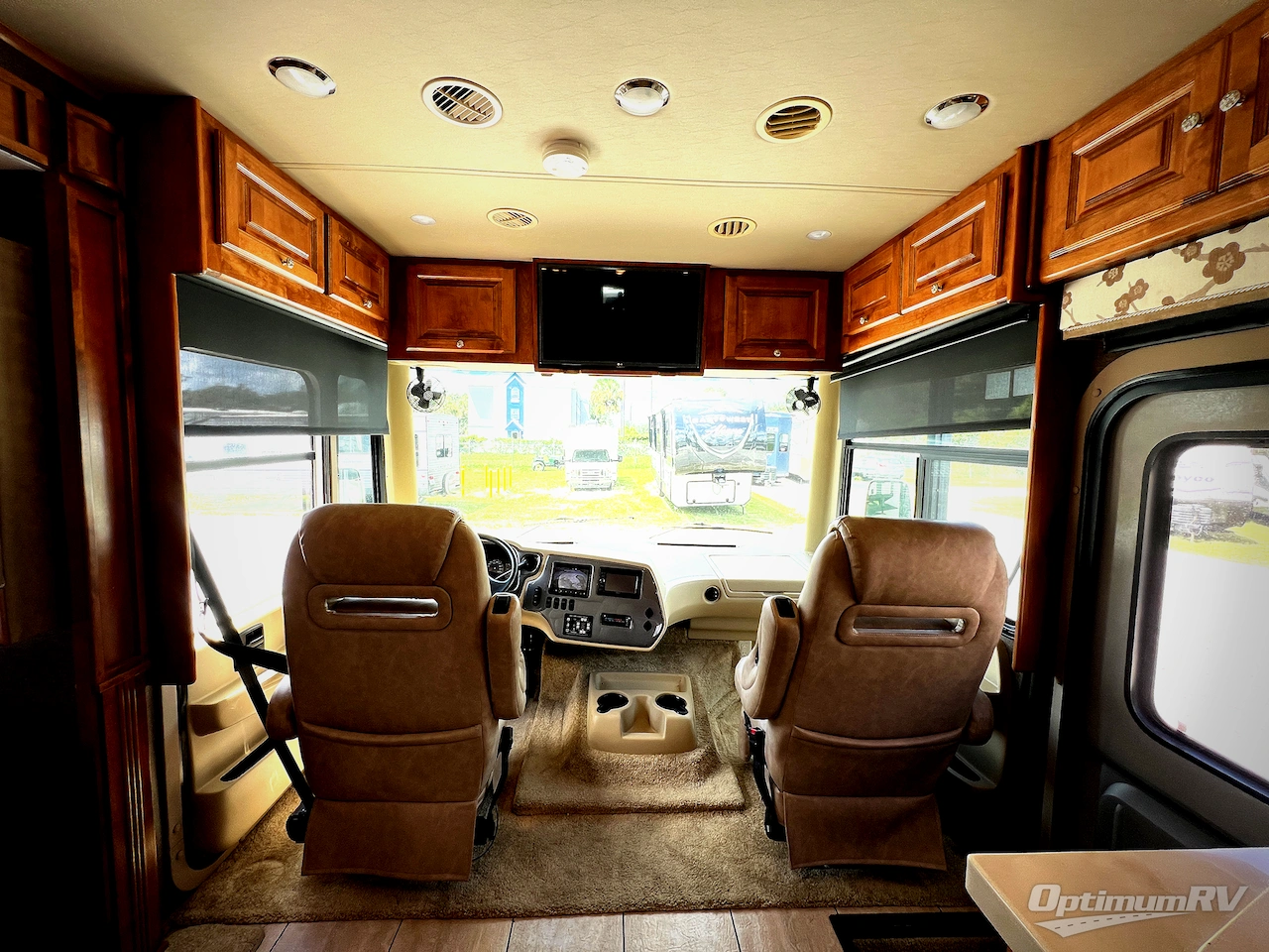 2016 Tiffin Allegro 31 SA Photo 6