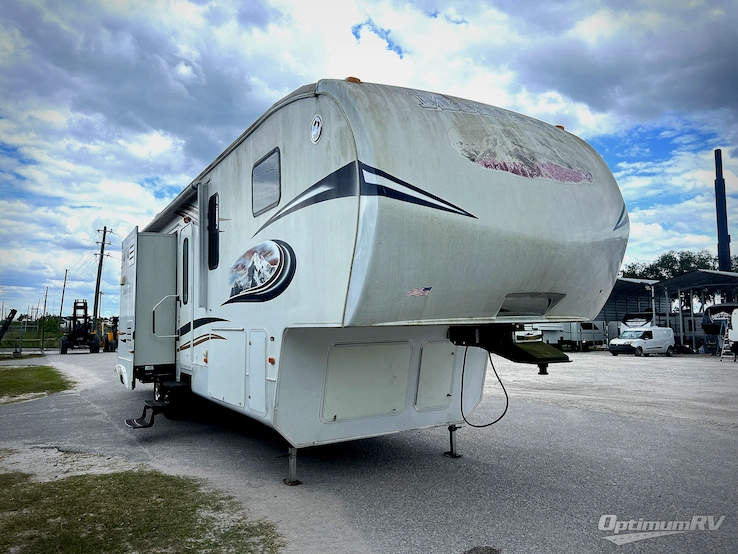 2011 Keystone Mountaineer 346LBQ RV Photo 1