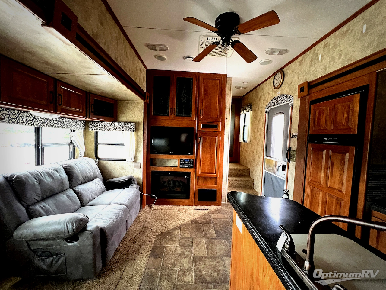 2011 Keystone Mountaineer 346LBQ Photo 25