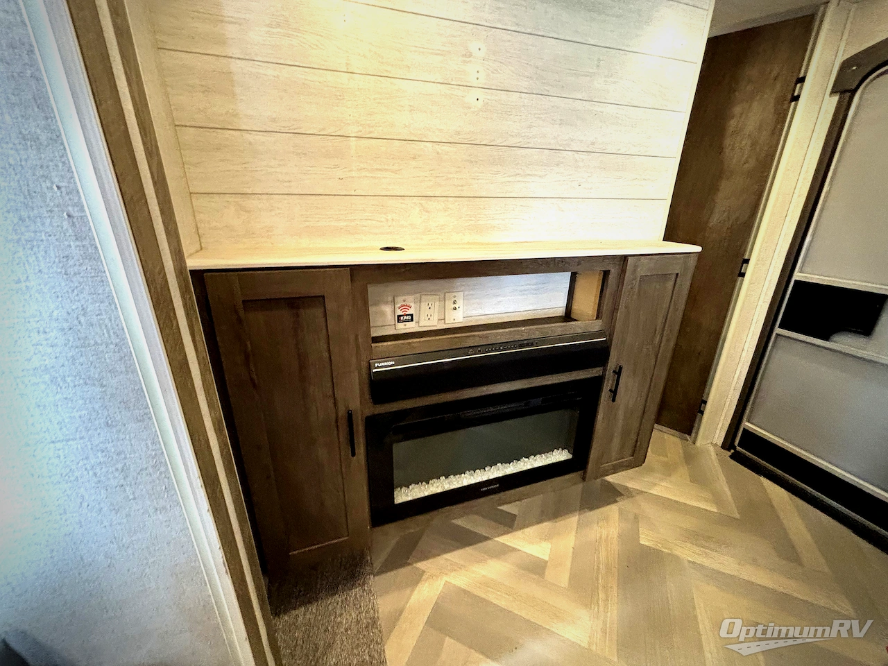 2021 Forest River Salem 36BHDS Photo 8