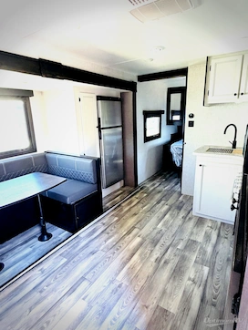 2023 Highland Ridge Range Lite 241BH RV Photo 3