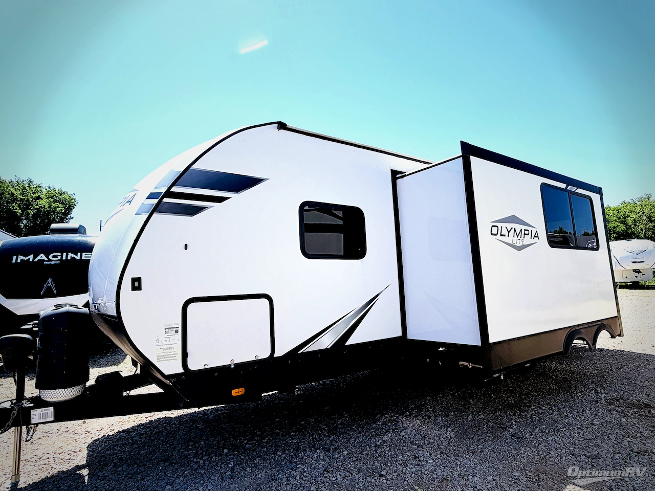 2023 Highland Ridge Range Lite 241BH Photo 4