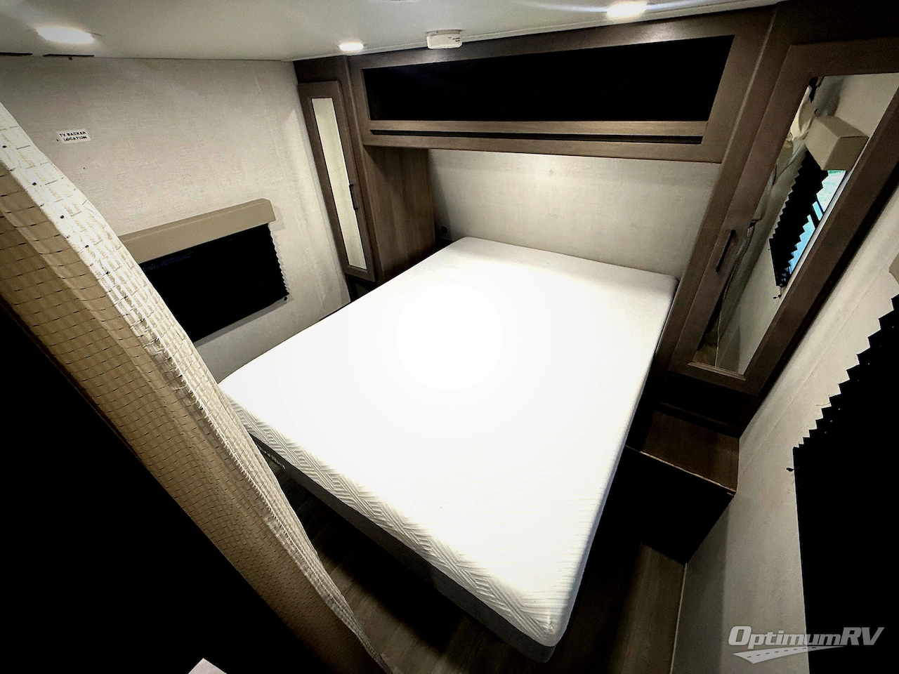 2024 Grand Design Transcend Xplor 261BH Photo 8