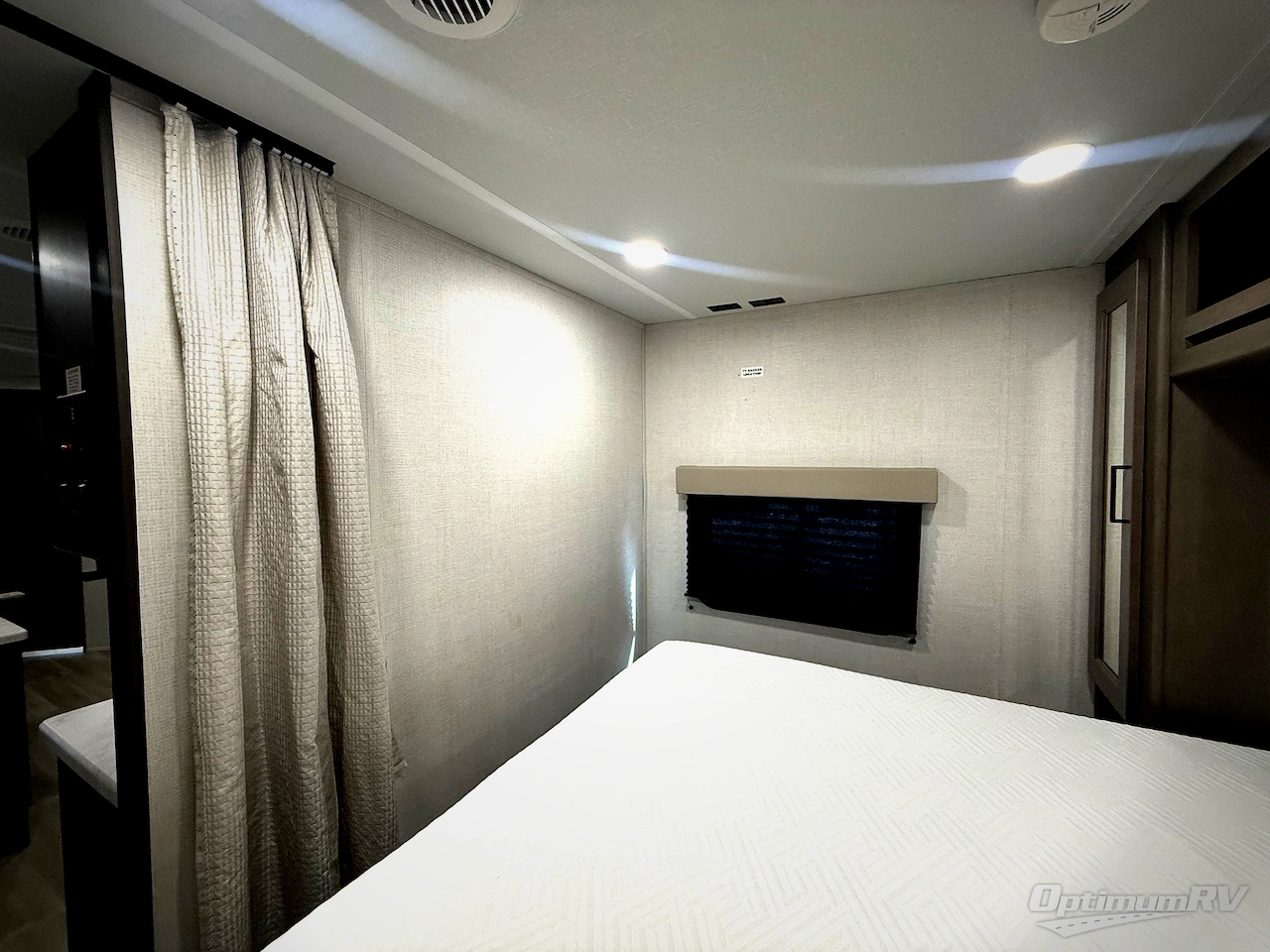 2024 Grand Design Transcend Xplor 261BH Photo 9