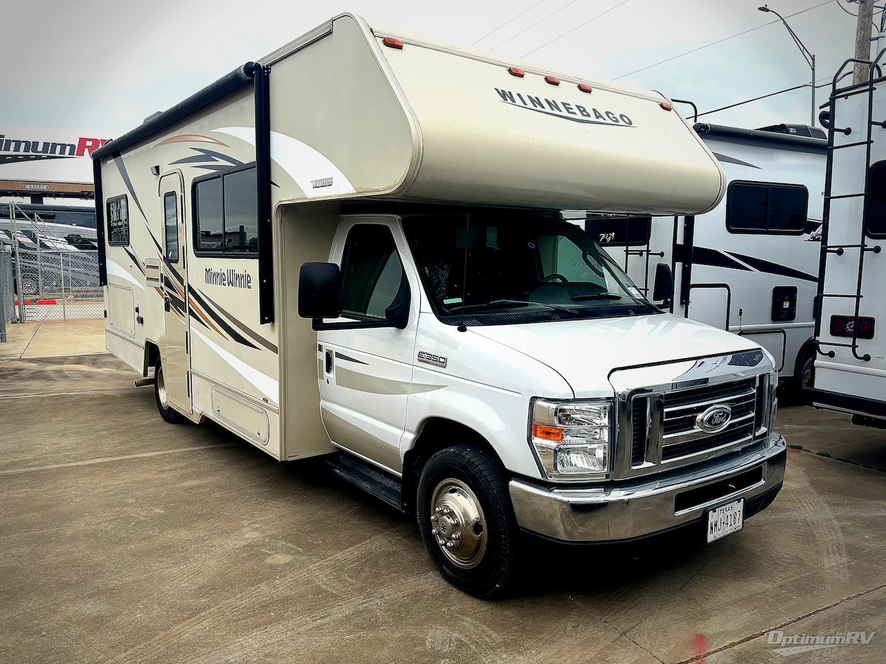 2018 Winnebago Minnie Winnie M-25B FORD Photo 1