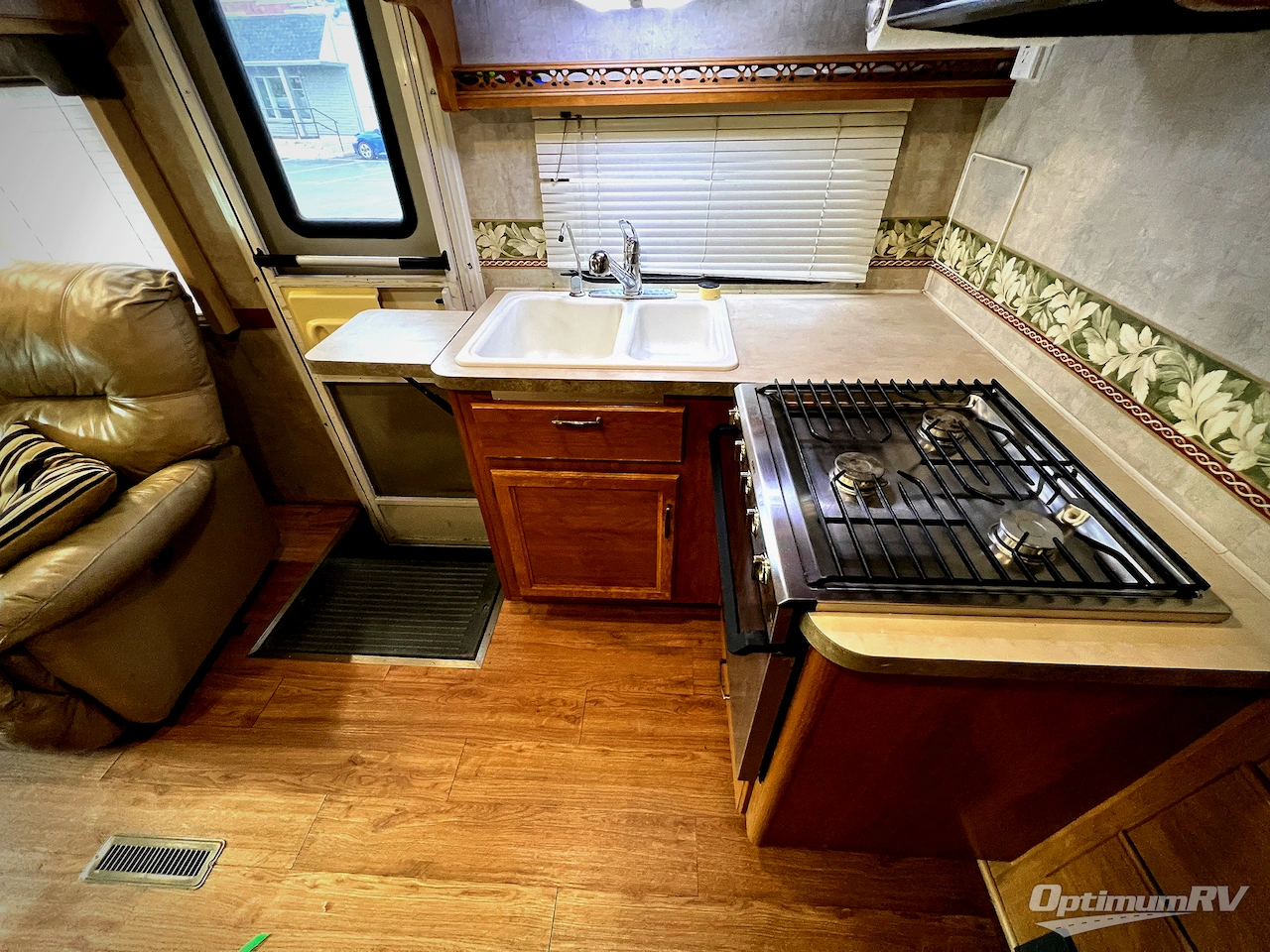 2006 Fleetwood Tioga 31M Photo 14