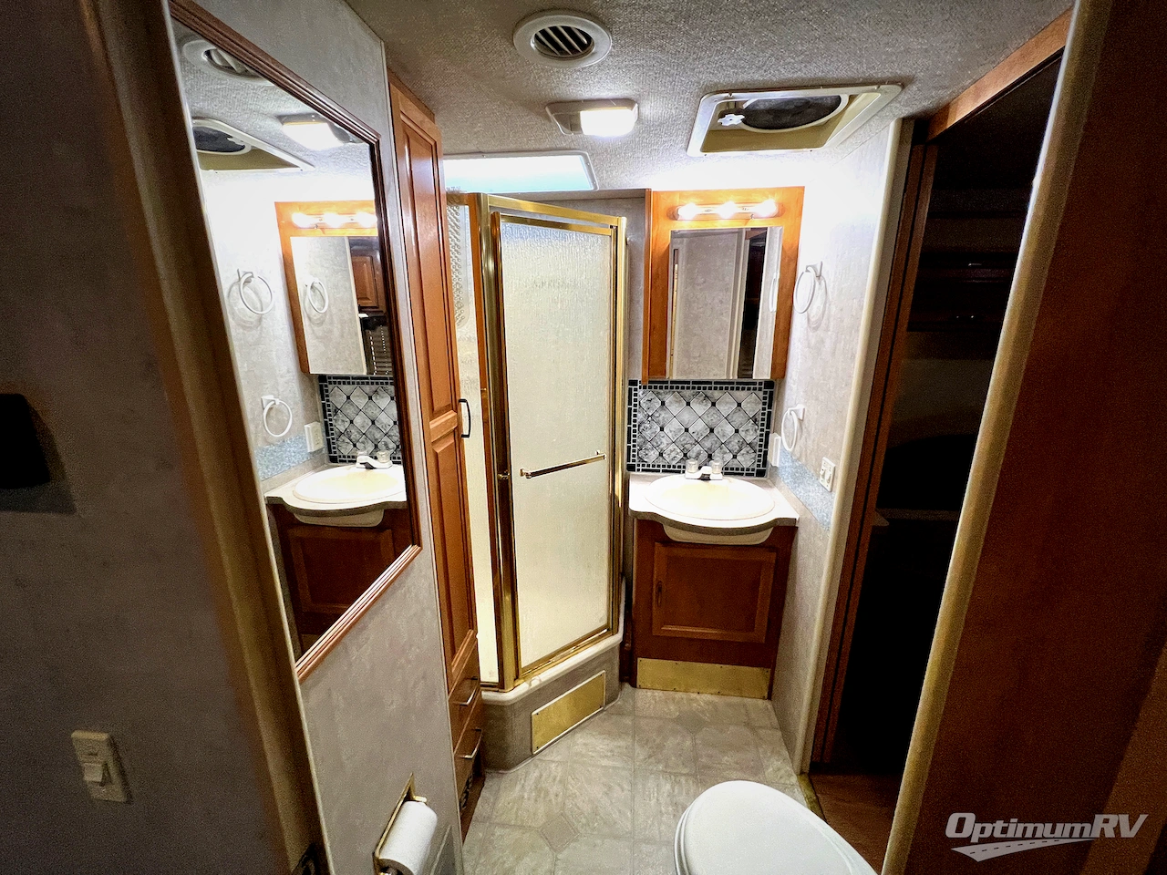 2006 Fleetwood Tioga 31M Photo 22