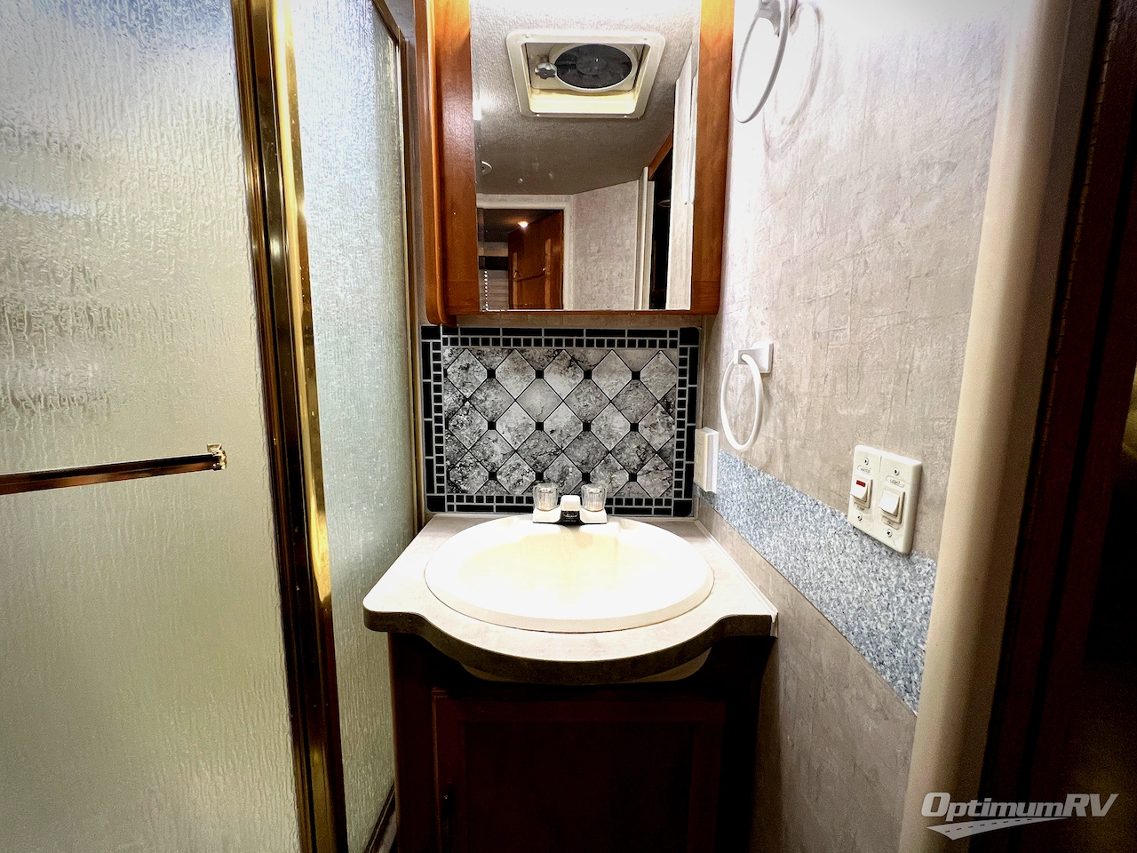 2006 Fleetwood Tioga 31M Photo 24