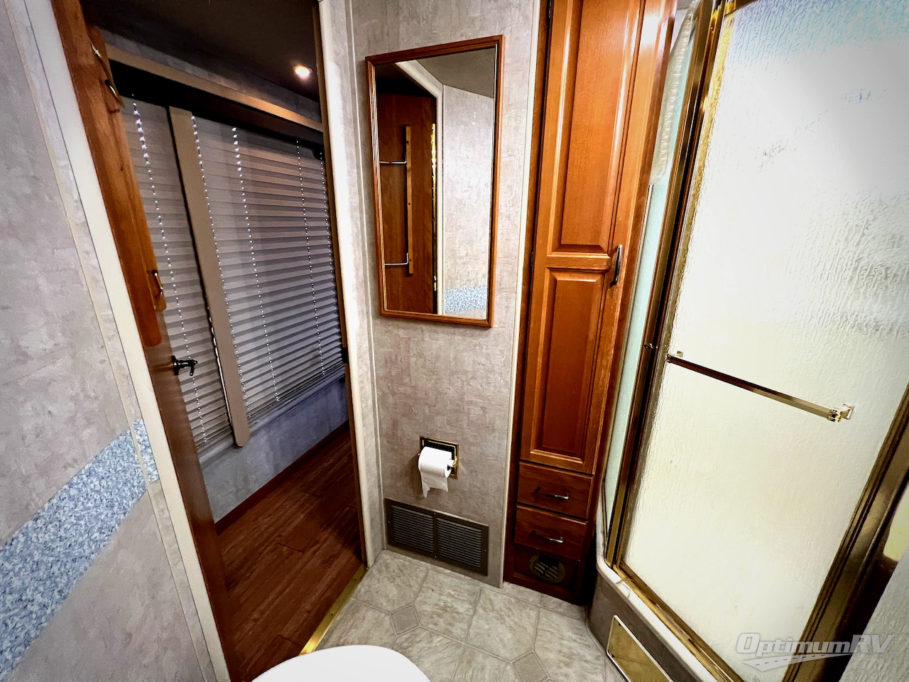 2006 Fleetwood Tioga 31M Photo 28