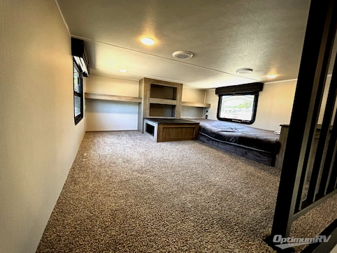 2025 Palomino Puma Destination 429LFT RV Photo 4