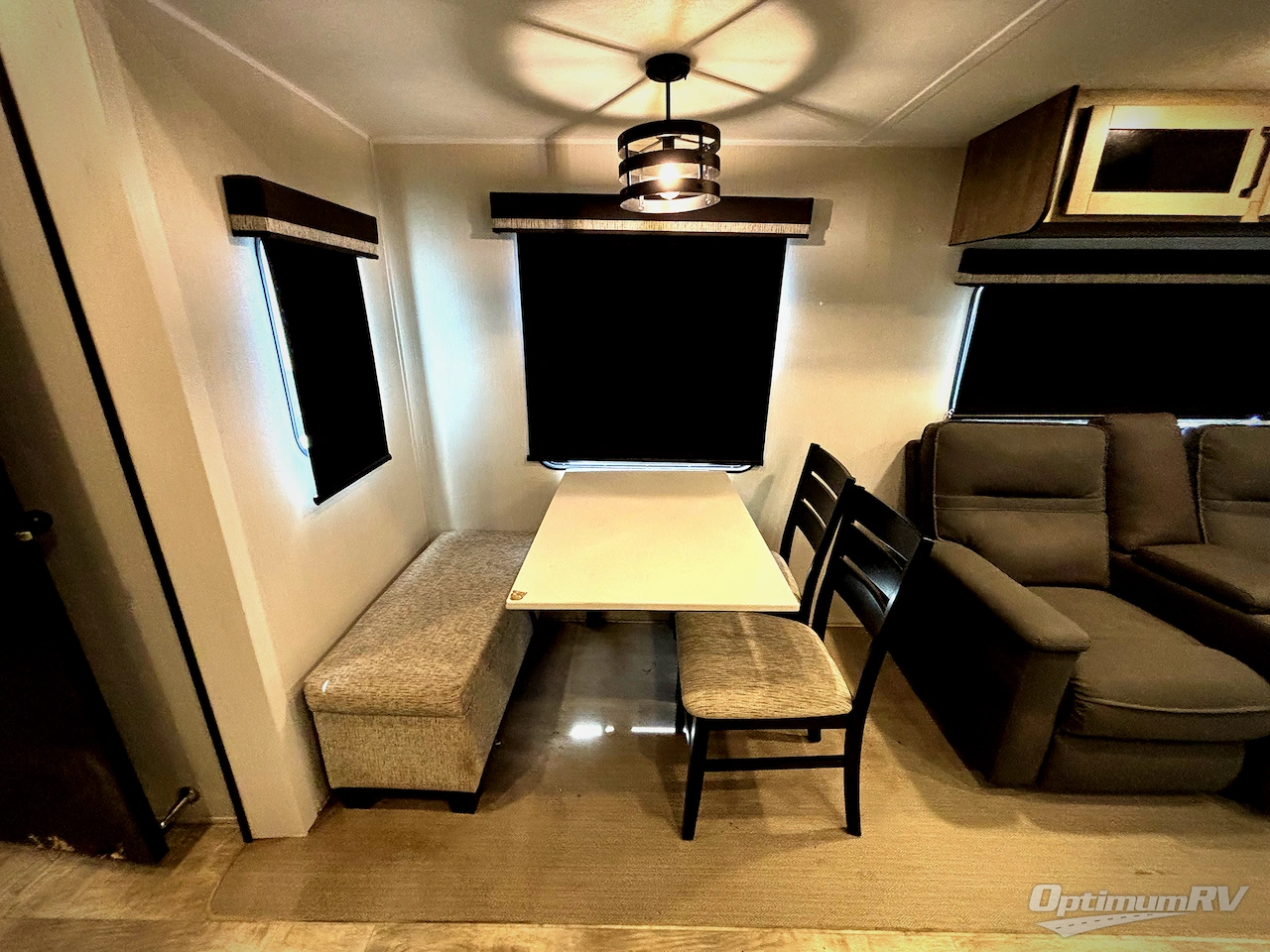 2025 Palomino Puma Destination 429LFT Photo 19