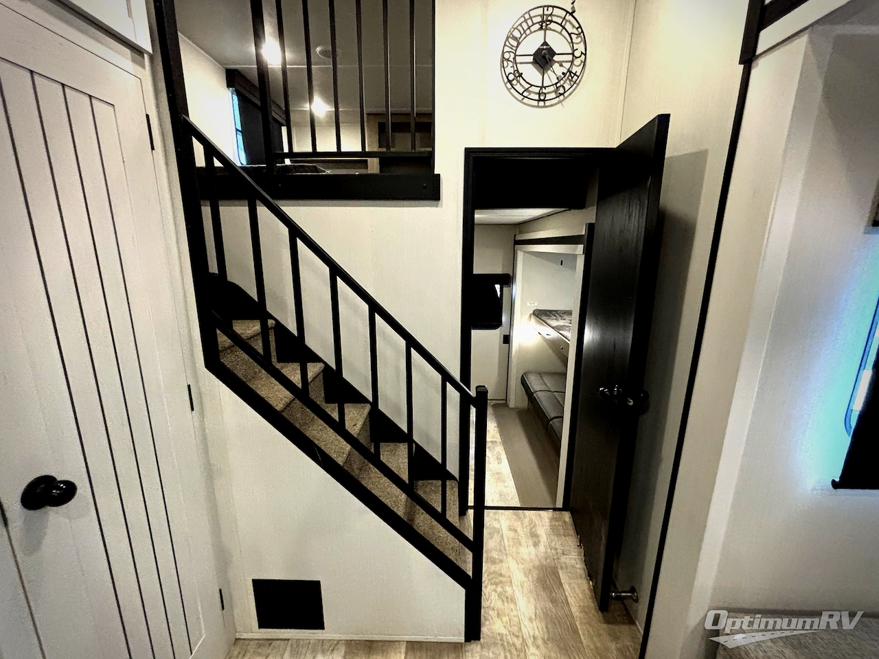 2025 Palomino Puma Destination 429LFT Photo 20